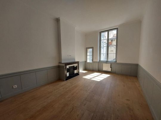 location Appartement T3 DE 69.9m² À AVIGNON - Photo 1