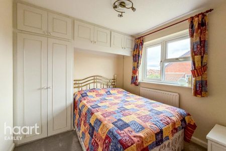 4 bedroom detached house to rent - Photo 4