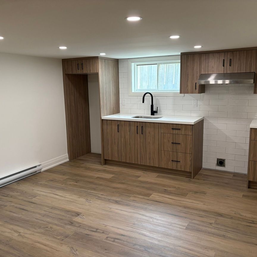 For Lease - 174 Stevenson Street Unit# 6, Oshawa, Ontario - Photo 1