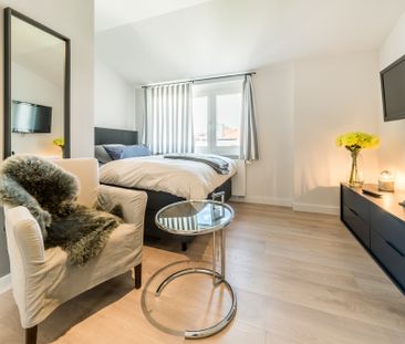 City-Residence: Neu möbliertes Design-Apartment mit exzellenter Aus... - Photo 4