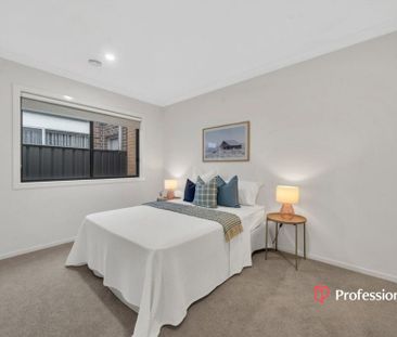 3 San Fratello Street, Clyde North VIC 3978 - Photo 3