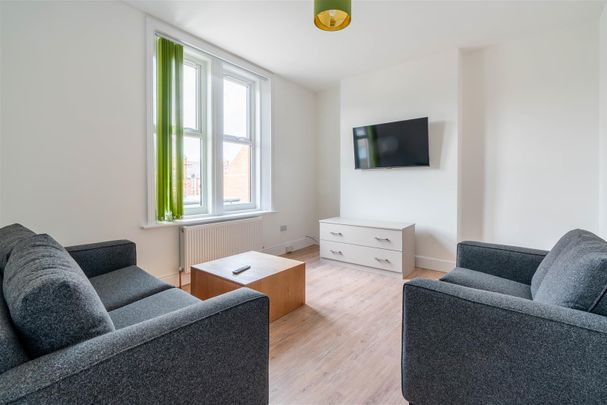 5 bed maisonette to rent in Heaton Road, Heaton, NE6 - Photo 1