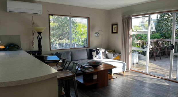 Lovely Tidy - 3 Bedroom Home - Photo 1