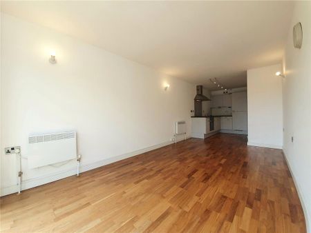 1 bedroom flat to rent - Photo 4