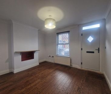 2 bedroom house to rent - Photo 1