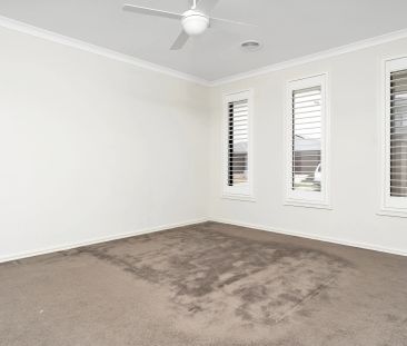 Picture Perfect Home in Riverwalk! - Photo 3