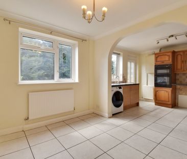 3 bedroom house to rent - Photo 3