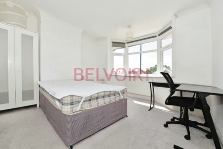 5 bedroom semi-detached house to rent - Photo 3