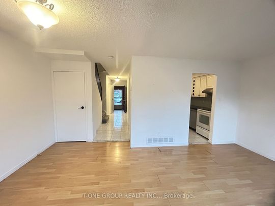 For Lease - 124 Dunbar Crescent, Markham, Ontario - Photo 1