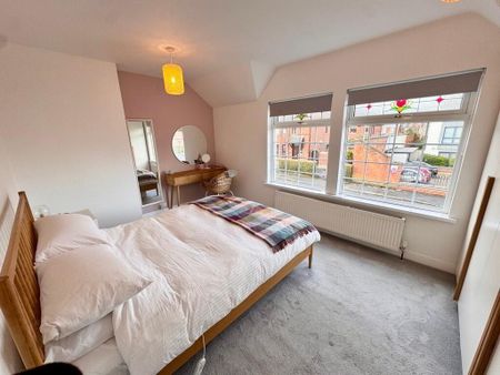 66 Haypark Avenue, Belfast, BT7 3FF - Photo 4