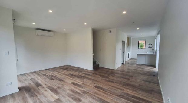 Modern Living - Photo 1