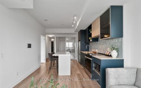 For Lease - 405 Dundas Street Unit# 722, Oakville, Ontario - Photo 4