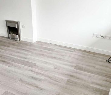 Queens Ave, Glazebury, WA3 - Photo 3