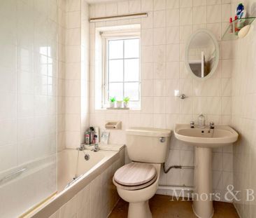 3 bedroom end of terrace house to rent - Photo 1