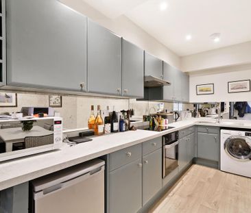 1 bedroom flat to rent - Photo 4