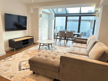 Baker Street, London, W1U flat to rent - Photo 2