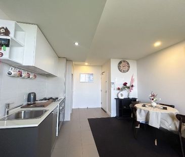 708B/1 Colombo Street, MITCHAM - Photo 3