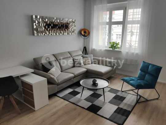 Pronájem bytu 2+1 • 62 m² bez realitkyNa Louži, Praha - Vršovice - Photo 1
