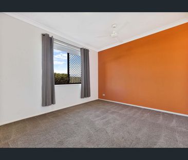 Massive Family Home in Sought-After Rangeville Location! - Photo 5