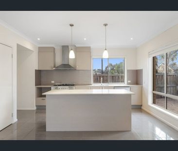 Your Perfect Family Haven Awaits in Prime Point Cook Location - Photo 4