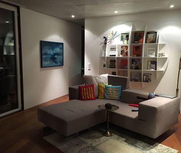 Stylish 3.5-Room Apartment in Zurich with Balcony and Garage Parking - Photo 2