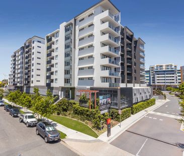 Stunning 1 Bedroom 1 Bathroom Apartment freshly painted and new carpet - Photo 4