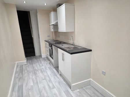 1 bedroom flat to rent - Photo 4