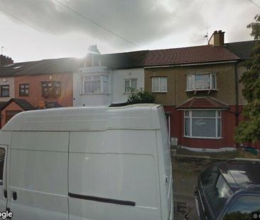 Room in a Shared House, Cranley Drive, IG2 - Photo 1