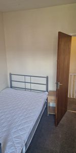 Ullswater Street (3 or 4 bed) - Photo 3