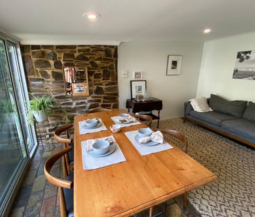 Beautifully Appointed, Fully Furnished 2-bedroom Cottage. Offers A ... - Photo 5