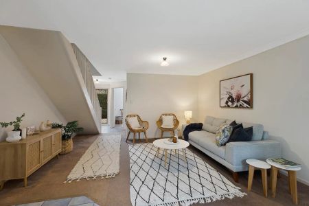 “Charming Townhouse Living in the Heart of East Gosford” - Photo 4