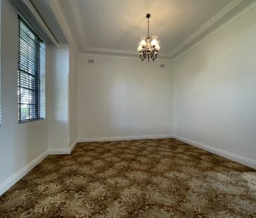 Prime Location! Easy Access to Train Station - Photo 2
