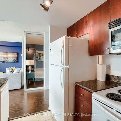 1+1 Bedroom, 1 Bathroom - Apex Condos - Photo 1