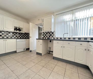 3 bedroom property to rent - Photo 4