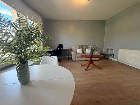 2 bedroom flat to rent - Photo 3