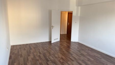 Großzügig geschnittene, helle Stadtwohnung im beliebten Bockenheim - Photo 3