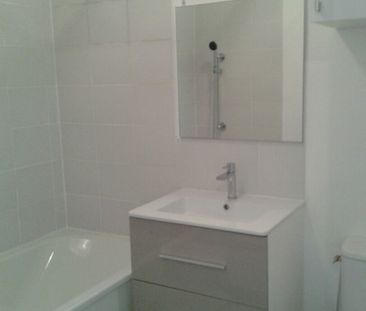 Location Appartement 2 pièces 42m² - Photo 3