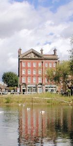 Room in a Shared House, Madrid Rd, SW13 - Photo 4