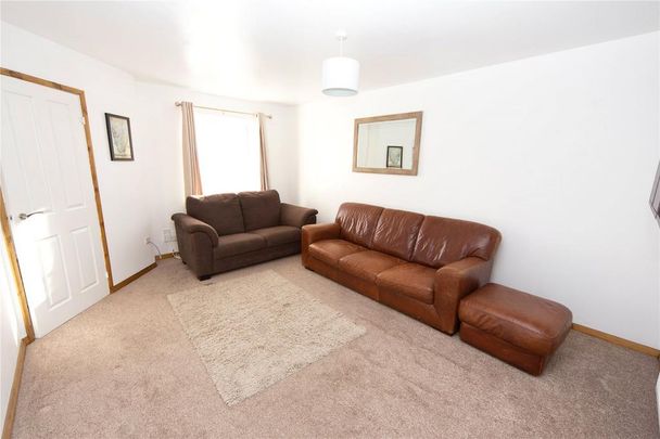 3 bedroom semi-detached house to rent - Photo 1