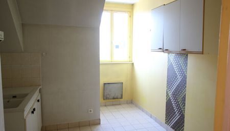 Appartement 2 pièces 57m2 REIMS 595 euros - Photo 5