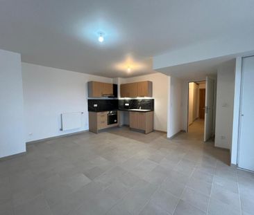 Location Appartement 2 pièces 56m² ROUEN 76100 - Photo 2