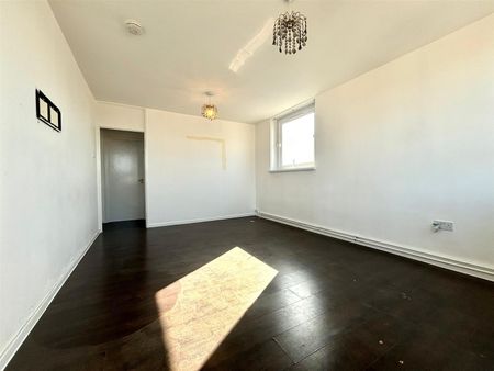 2 bedroom apartment - Photo 3