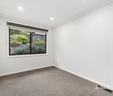 6 Kelvin Avenue, Montmorency - Photo 3
