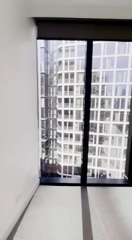 2B1B - secondary bedroom - Photo 4