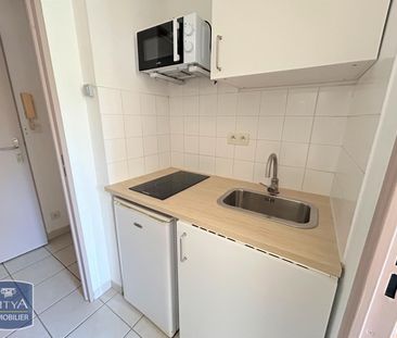 Location Appartement 1 pièce 16m² AVIGNON 84000 - Photo 2