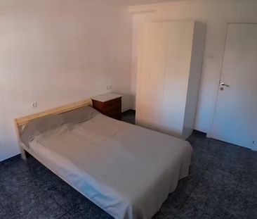 Avinguda de la Malva-Rosa, Valencia, Valencian Community 46011 - Photo 5