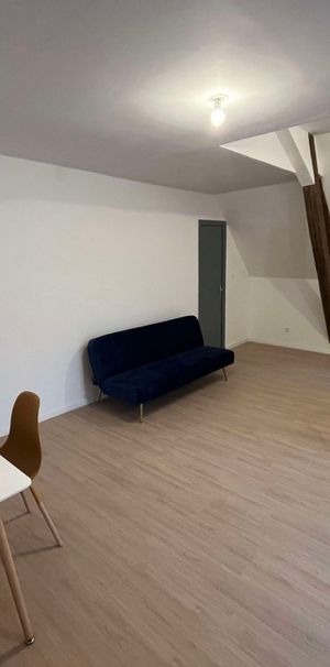 Location Appartement 2 pièces 41m² AVESNES SUR HELPE 59440 - Photo 1