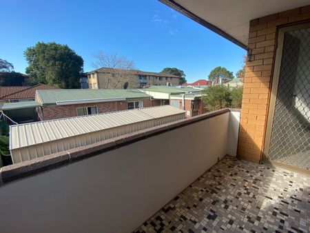 8/33 Macquarie Road, Auburn NSW 2144 - Townhouse For Rent | Domain - Photo 5