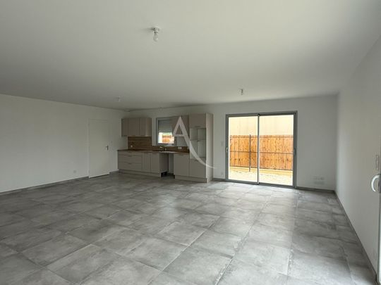 Location maison 5 pièces, 114.30m², Saint-Sever-de-Saintonge - Photo 1