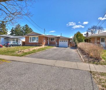 For Lease - 152 Parnell Street, St. Catharines, Ontario - Photo 2
